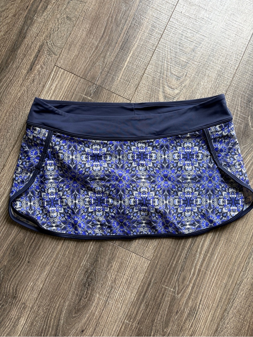 Athleta swim skirt